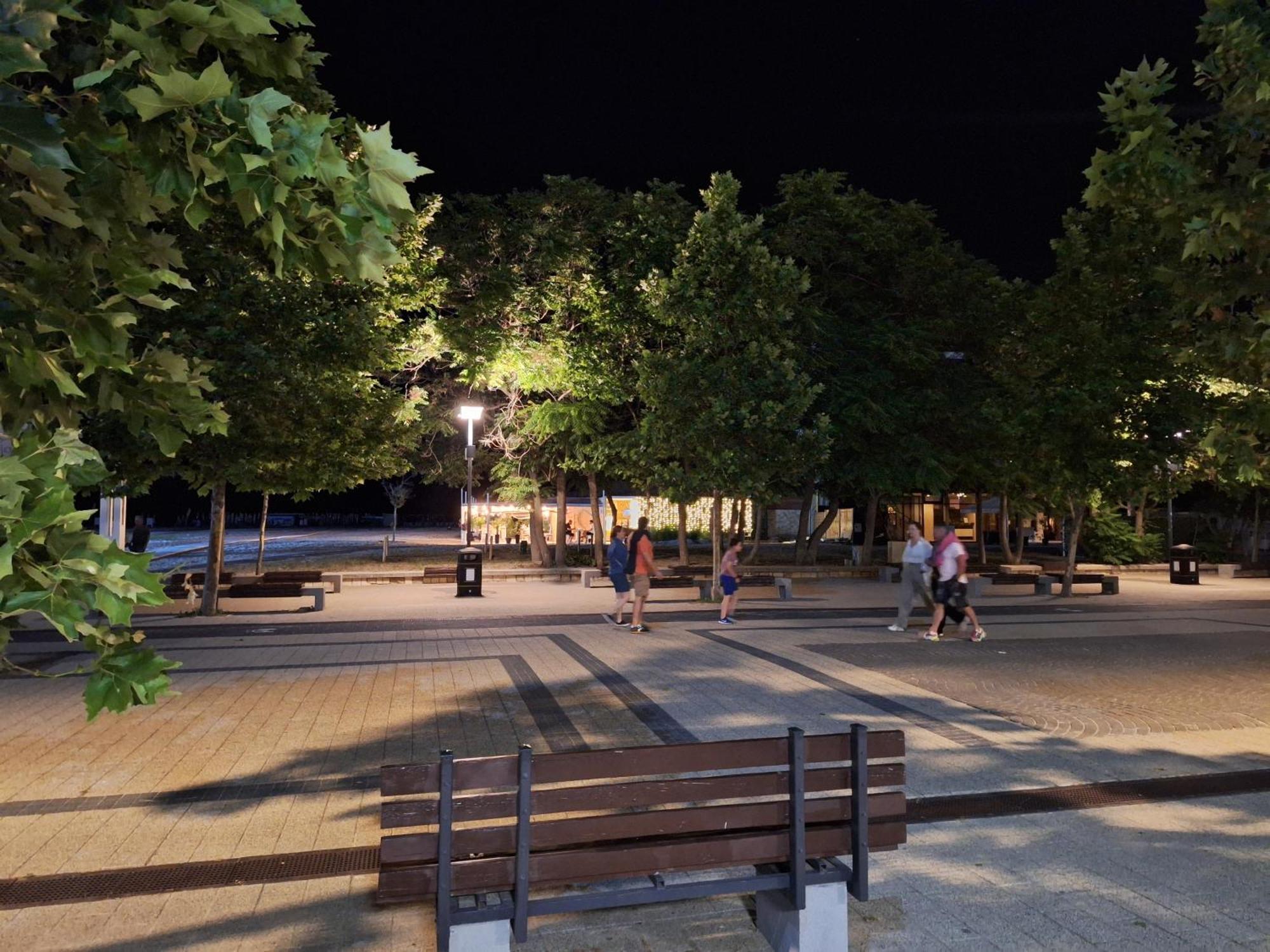Elysse Sunrise Apartment Mamaia Exterior photo